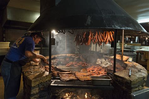 Free Images : glowing, wood, smoke, food, cooking, usa, bbq, fire, meat, barbecue, cuisine, beef ...