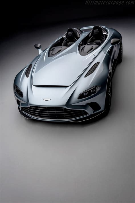 Aston Martin V12 Speedster