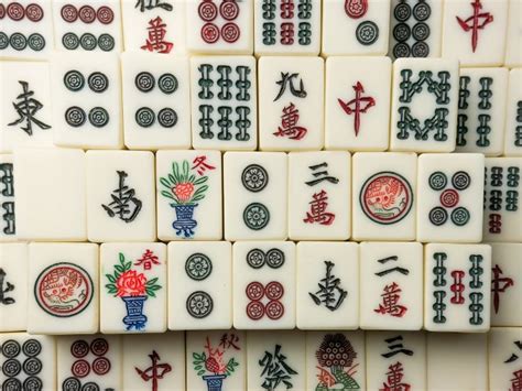 Insightful Video Shows How Traditional Mahjong Tiles Are Made From ...