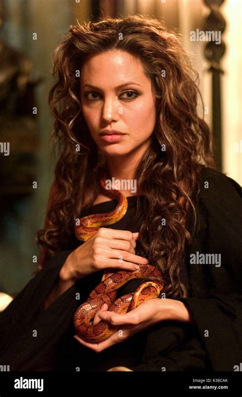 Alexander 2004 angelina jolie hi-res stock photography and images - Alamy