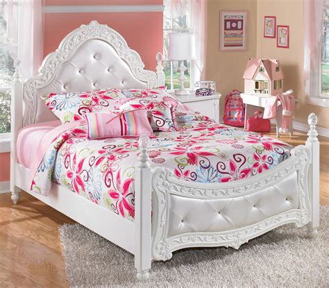 Ashley Signature Design Exquisite Full Ornate Poster Bed with Tufted Headboard & Footboard ...