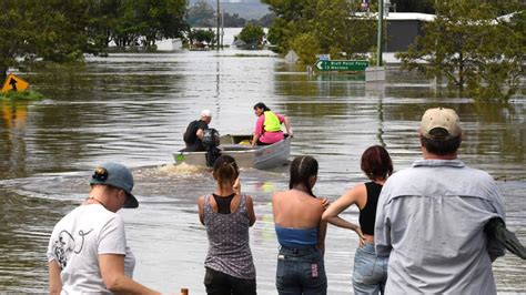 Australia foods: Relief and rescue efforts continue as Sydney braces ...