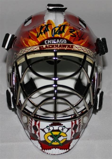 Antti Raanta Signed Blackhawks Mini Goalie Mask (Schwartz COA)