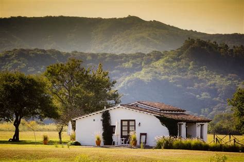 Rustic ranch in Argentina: House of Jasmines