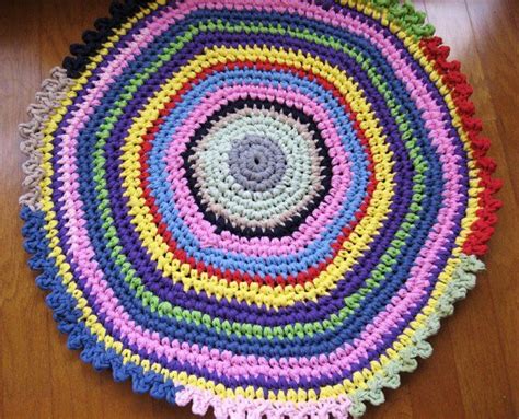 Crochet T-Shirt Yarn Rug | T shirt yarn, Crochet rug patterns, Crochet doily patterns