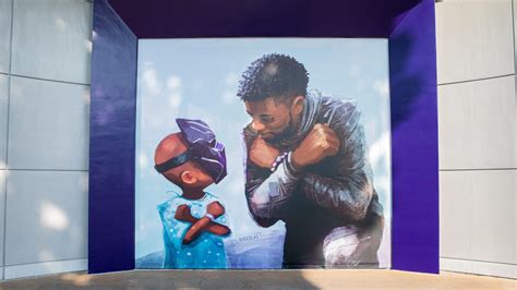 Wakanda Forever, the new mural dedicated to Chadwick Boseman | Collater.al