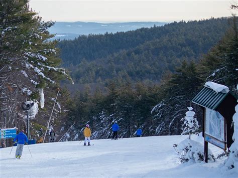 9 New England Ski Resorts near Boston, Massachusetts