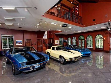 Ever Wondered Where Billionaires Park Their Supercars? These 25 Garages ...