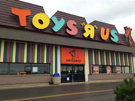 If Toys R Us Returns, Should It Change Its Model? | Texas Standard