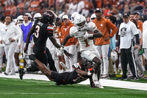 Longhorns Daily News: WR Xavier Worthy, DT T`Vondre Sweat are USA Today ...