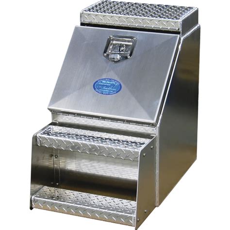 American Truckboxes Aluminum Heavy-Duty Step Truck Box — Smooth/Diamond Plate, 12in.W x 20in.D x ...