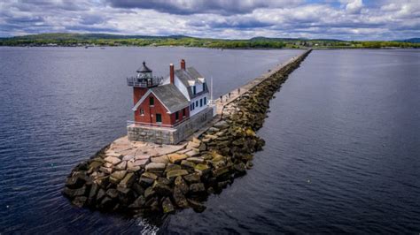 Maine Lighthouses near Camden Harbour Inn – Camden, Maine