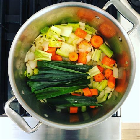 Easy Vegetable Stock - My Studio Kitchen