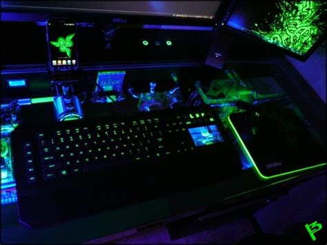 DIY PC Desk Mods: L3p D3sk - Epic Razer Desk Setup