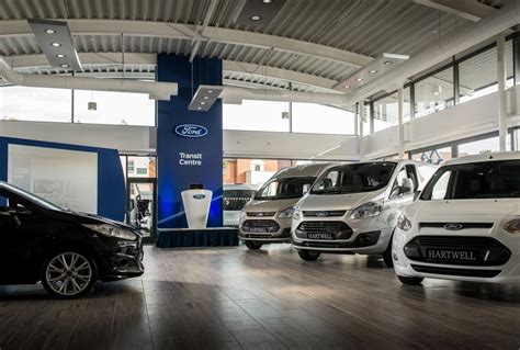 Ford starts rollout of 100 specialist Transit dealers in UK | Car ...