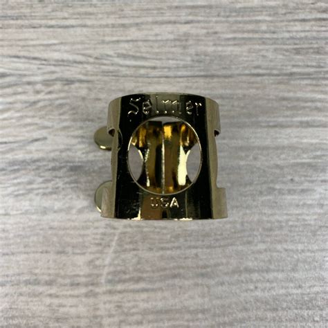 Selmer Eb Alto Saxophone Ligature, Gold Lacquer Finish – Carlton Music ...