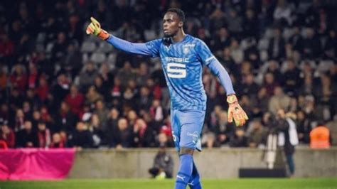 Chelsea signs goalkeeper Mendy after Kepa's costly mistakes - TSN.ca