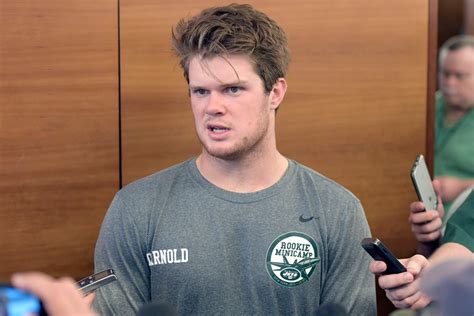 The first signs Sam Darnold can shoulder decades of Jets pain