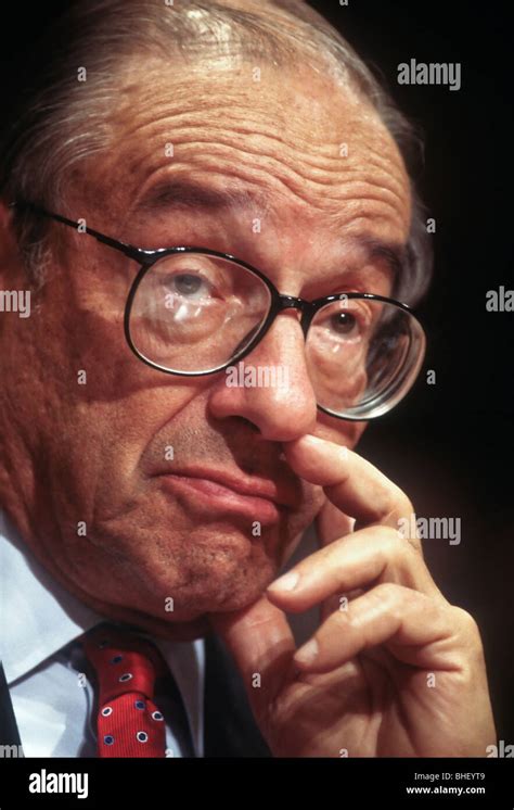 Federal reserve chairman alan greenspan hi-res stock photography and images - Alamy