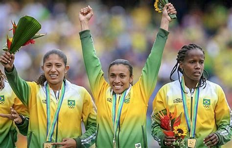 Marta Vieira da Silva #10 (center), Brazil WNT | Academic dress, 10 ...