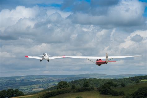 About Us: Black Mountains Gliding Club/School at Talgarth