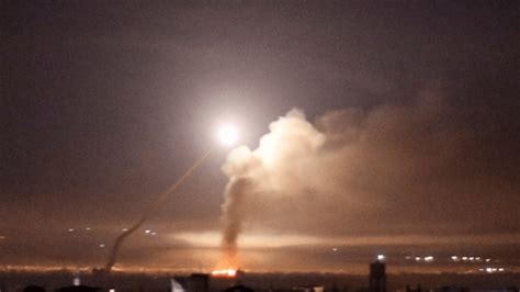 Israeli airstrike leaves casualties, material damage in Syria’s Homs