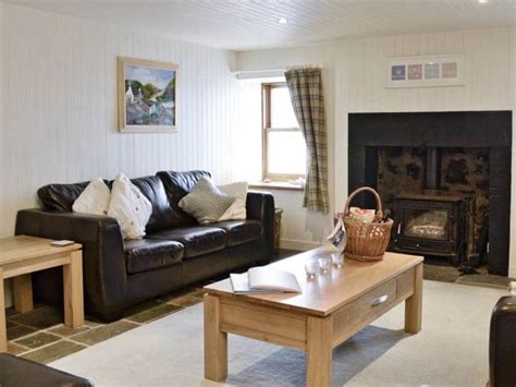 Crovie Cottage (ref CC512064) in Crovie, Gardenstown, Aberdeenshire ...