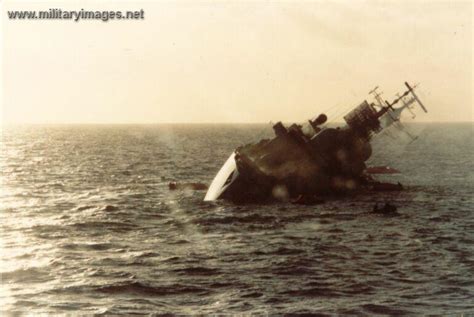 HMS Coventry sinking 25 May 1982 | MilitaryImages.Net