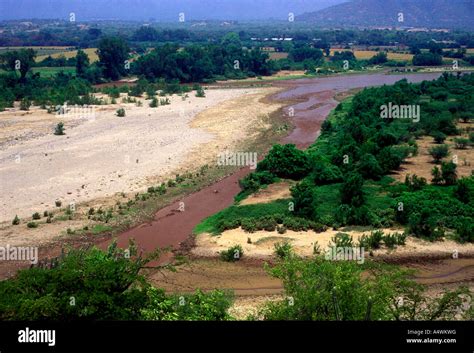 Motagua river guatemala fotografías e imágenes de alta resolución - Alamy