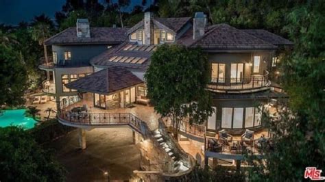 Selena Gomez’s House in Los Angeles Has a Star-Studded, Troubled Past