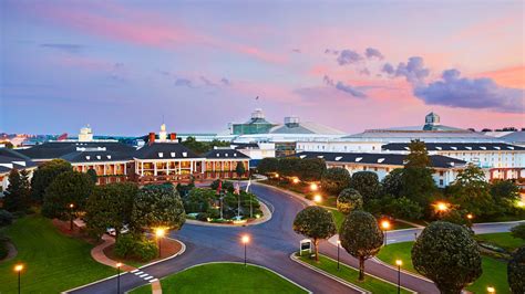 SmarterTravel Spotlight: Gaylord Opryland Resort and SoundWaves Water ...