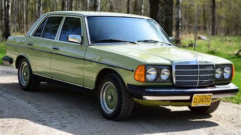 Mercedes-Benz 300D - W123 Market - CLASSIC.COM