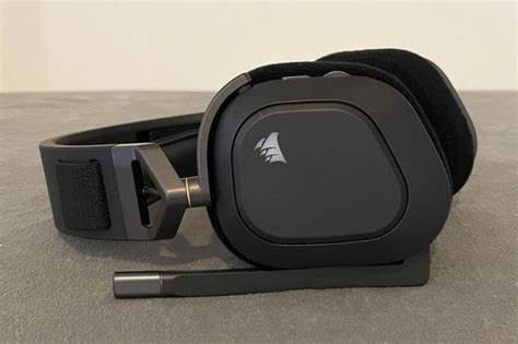 Corsair HS80 RGB Wireless Headset Review