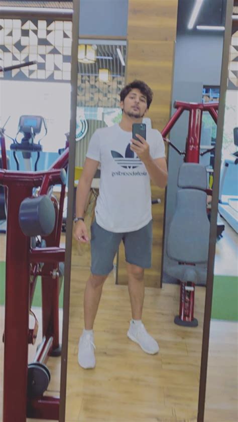 Get Fit With The Talented Darshan Raval: Have A Look AT Some Of His Hot Gym Photos | IWMBuzz