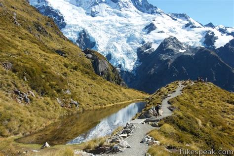 Sealy Tarns | New Zealand | Hikespeak.com