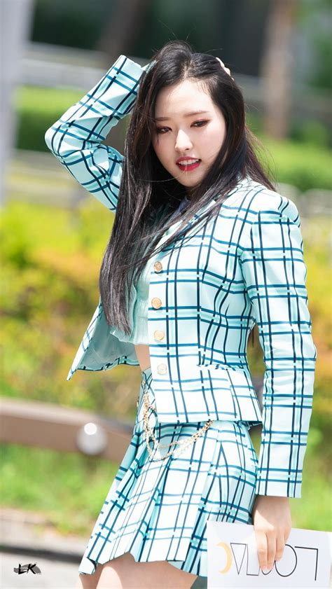 180607 M!Countdown Mini Fanmeeting - Olivia Hye #LOONA #yyxy Fandom ...