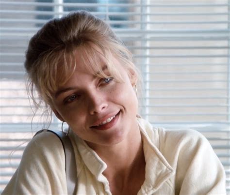 Michelle Pfeiffer as Jo Ann Vallenari in the movie Tequila Sunrise. | Michelle pfeiffer, Tequila ...