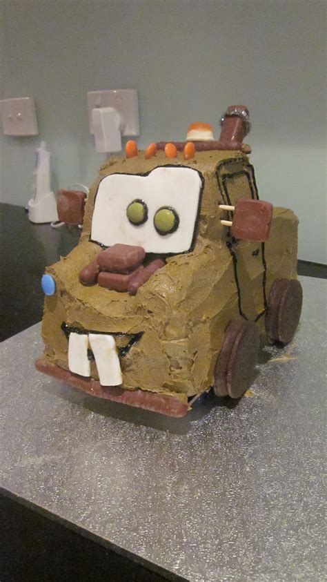 Tow Truck cake. Tow Mater!!! Alot of fun to make. | Truck cakes, Cake, Desserts