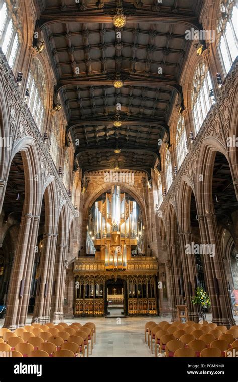 Nave of Manchester Cathedral, in Manchester, England Stock Photo - Alamy