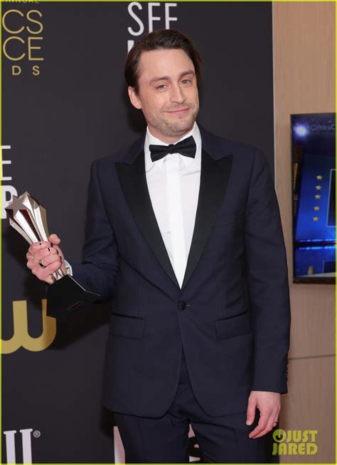 Kieran Culkin Wins at Critics' Choice Awards 2022, Drops Truth Bombs About His 'Succession' Co ...