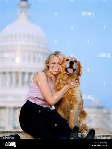 DEANNE BRAY & DOG SUE THOMAS: F.B.EYE (2002 Stock Photo: 31134982 - Alamy