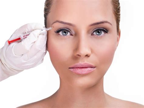 Surprising Benefits Of Botox Injections You Need To Know - Boldsky.com