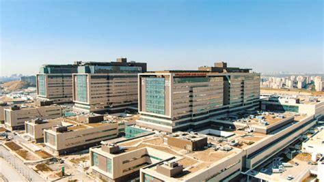 Top 10 Largest Hospitals In The World (by Beds)