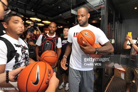 2,104 Lebron James China Stock Photos, High-Res Pictures, and Images ...