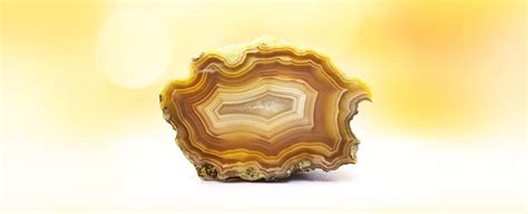 Orange Agate Meaning and Properties