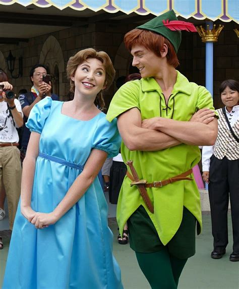 Wendy and Peter Pan | Disney face characters, Halloween costumes ...