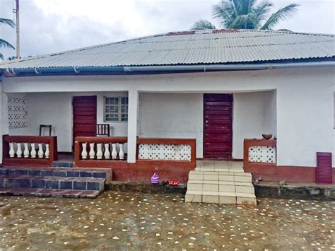 Main Motor Road Bungalow For Sale – Sierra Leone Property Solutions