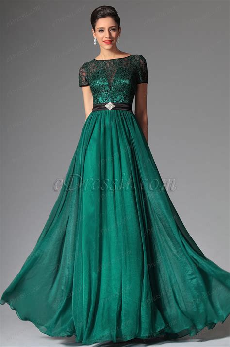 Reviews of different dresses: Dark green prom dress