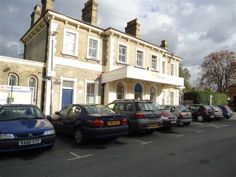 Teddington railway station © Stacey Harris :: Geograph Britain and Ireland