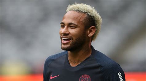 Football News | Neymar Turns 28! Friends and Fans Set Internet Buzzing ...